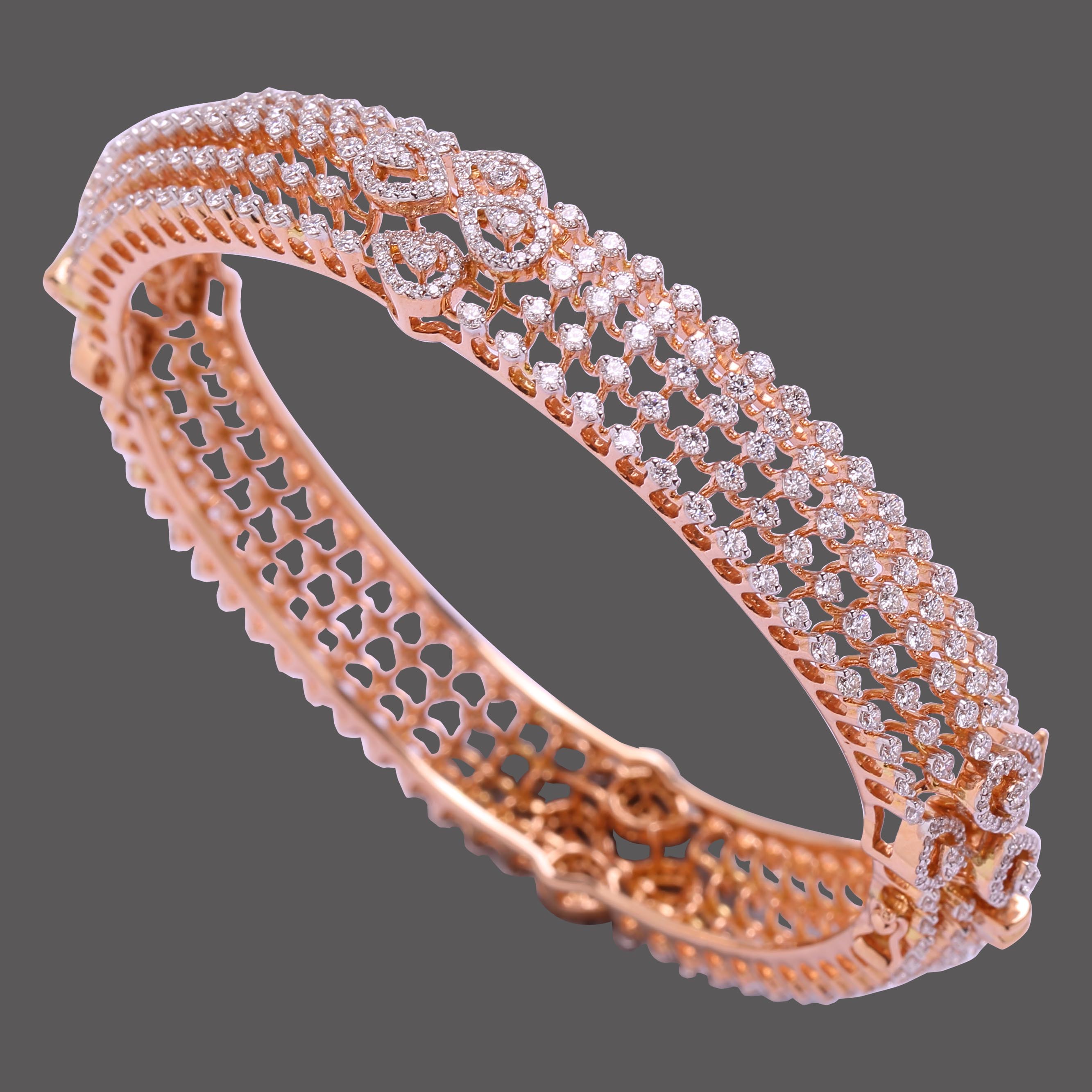 Regal Touch Diamond Bangle