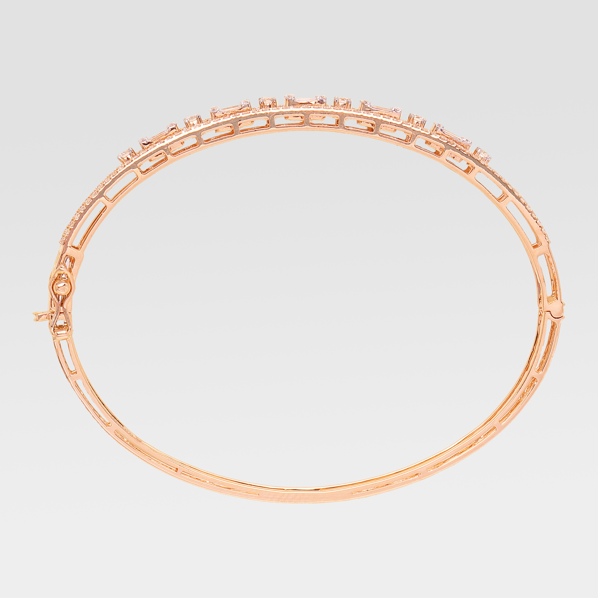 Clustered Brilliance Diamond Bracelet