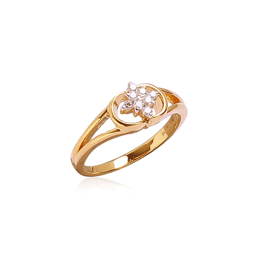 Enticing Diamond Ring