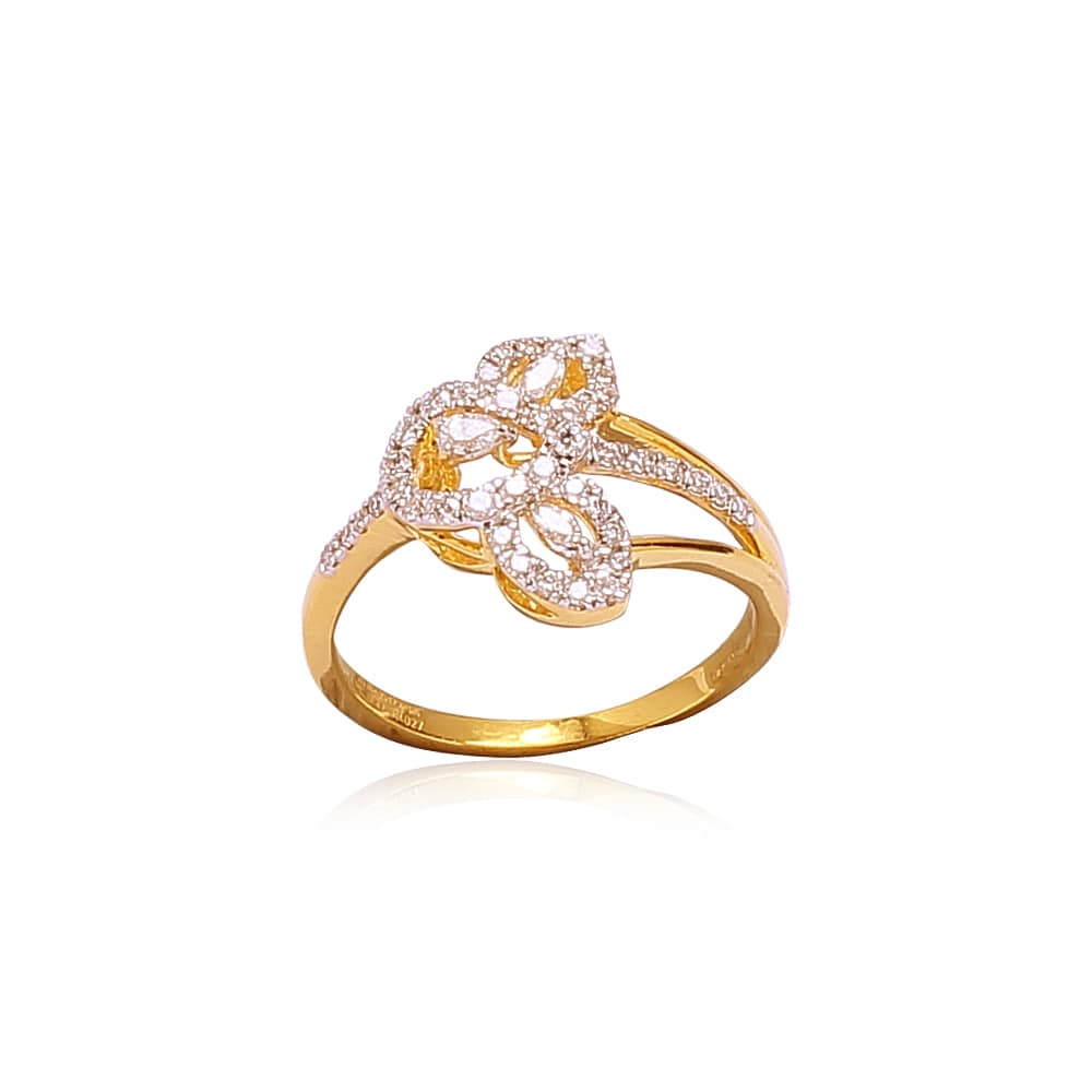 Classy Chaos Diamond Ring