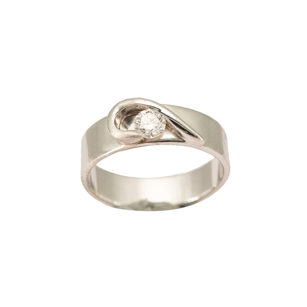 Arced Solitaire Diamond Ring