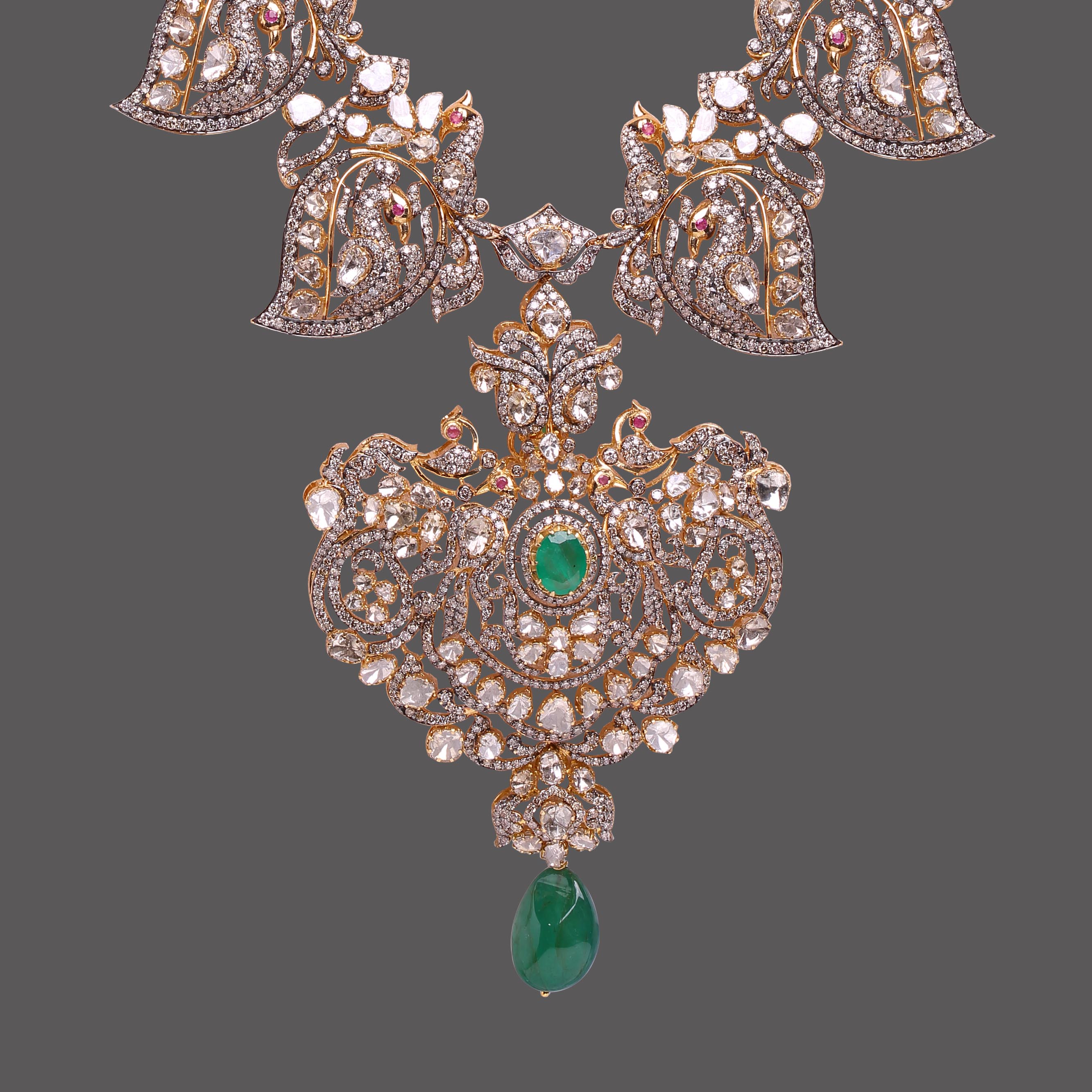 Emerald Radiance Necklace