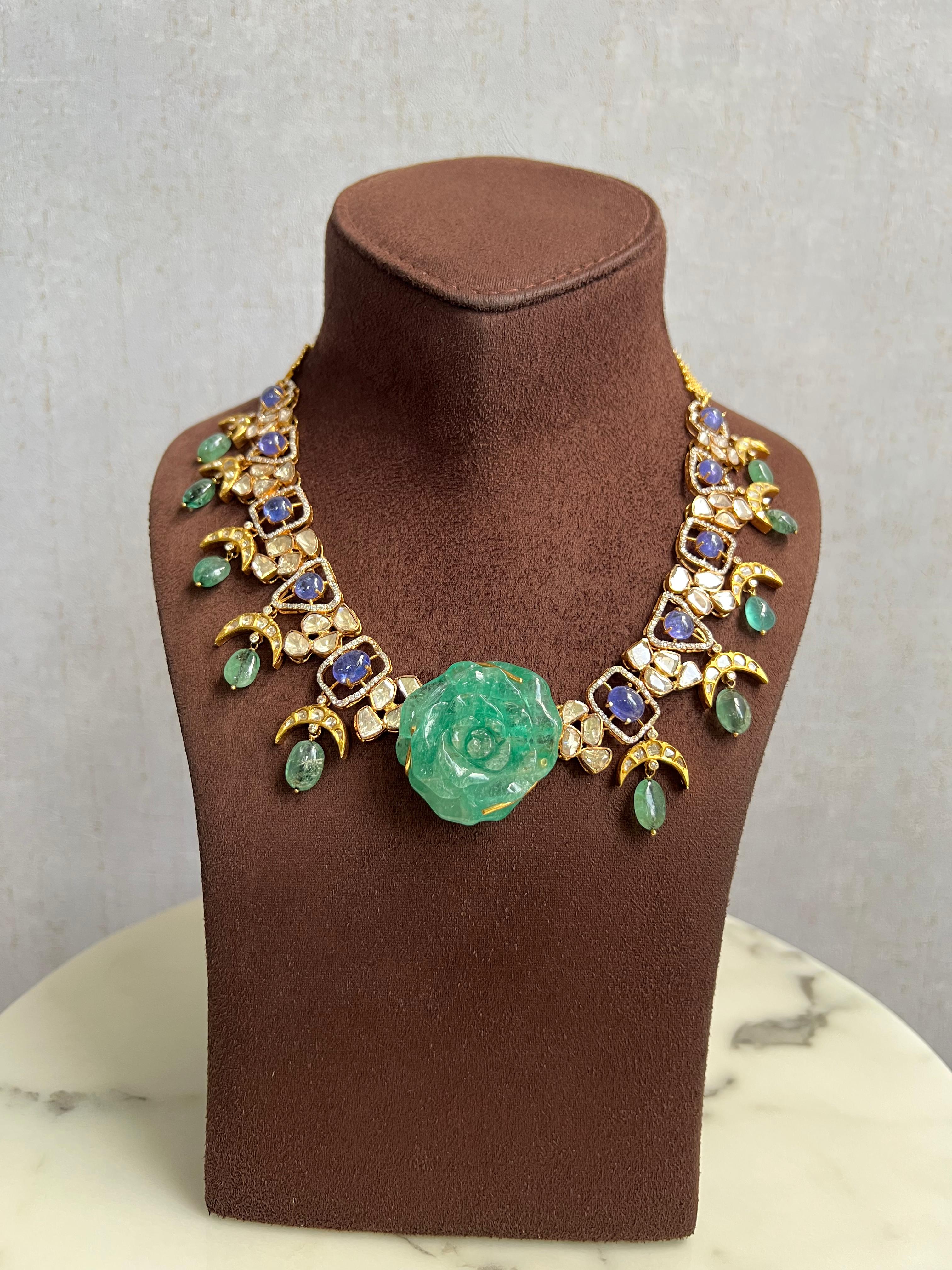 Sophisticated Polki Necklace with Tanzanite and Emerald Sophisticated Polki Necklace with Tanzanite and Emerald