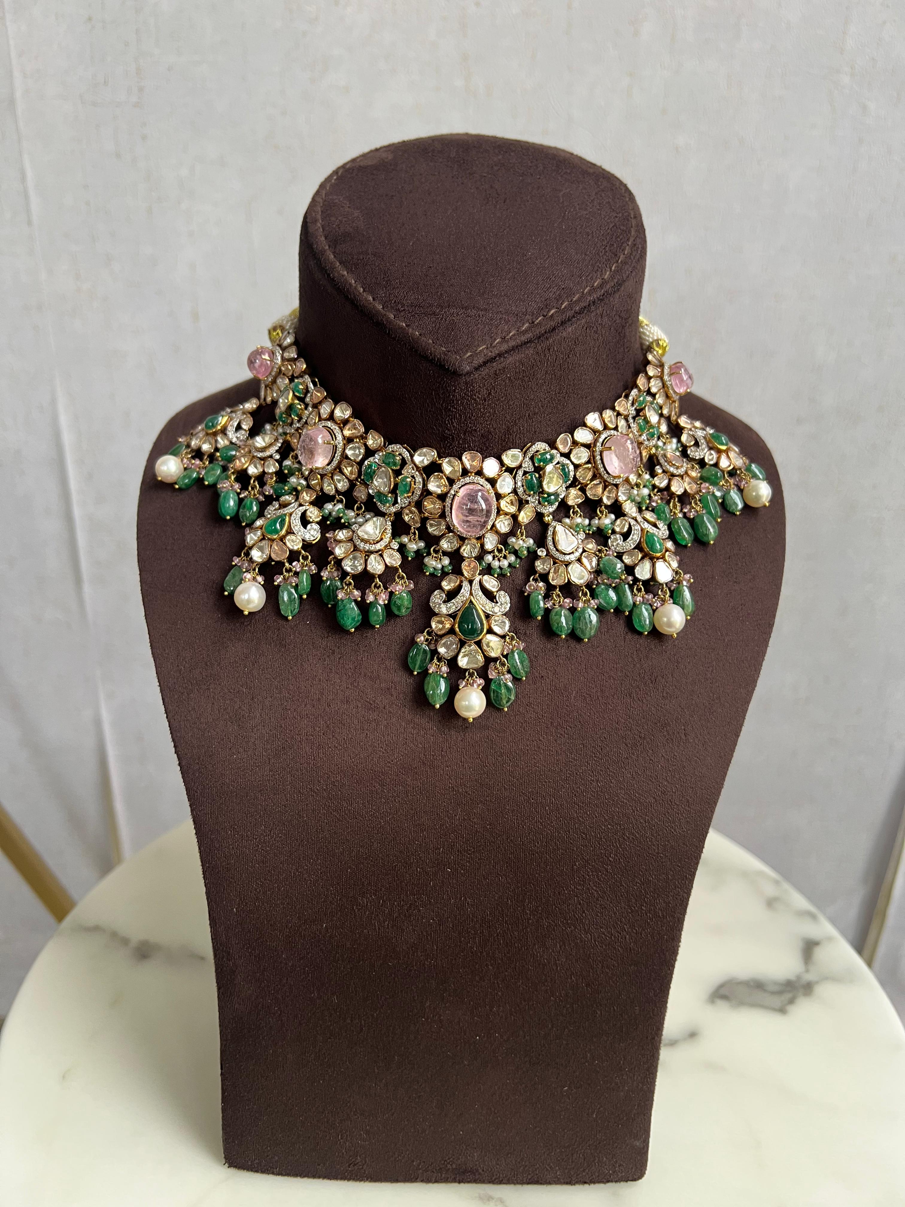 Morganites Polki Choker with Emerald and Pearls Morganites Polki Choker with Emerald and Pearls