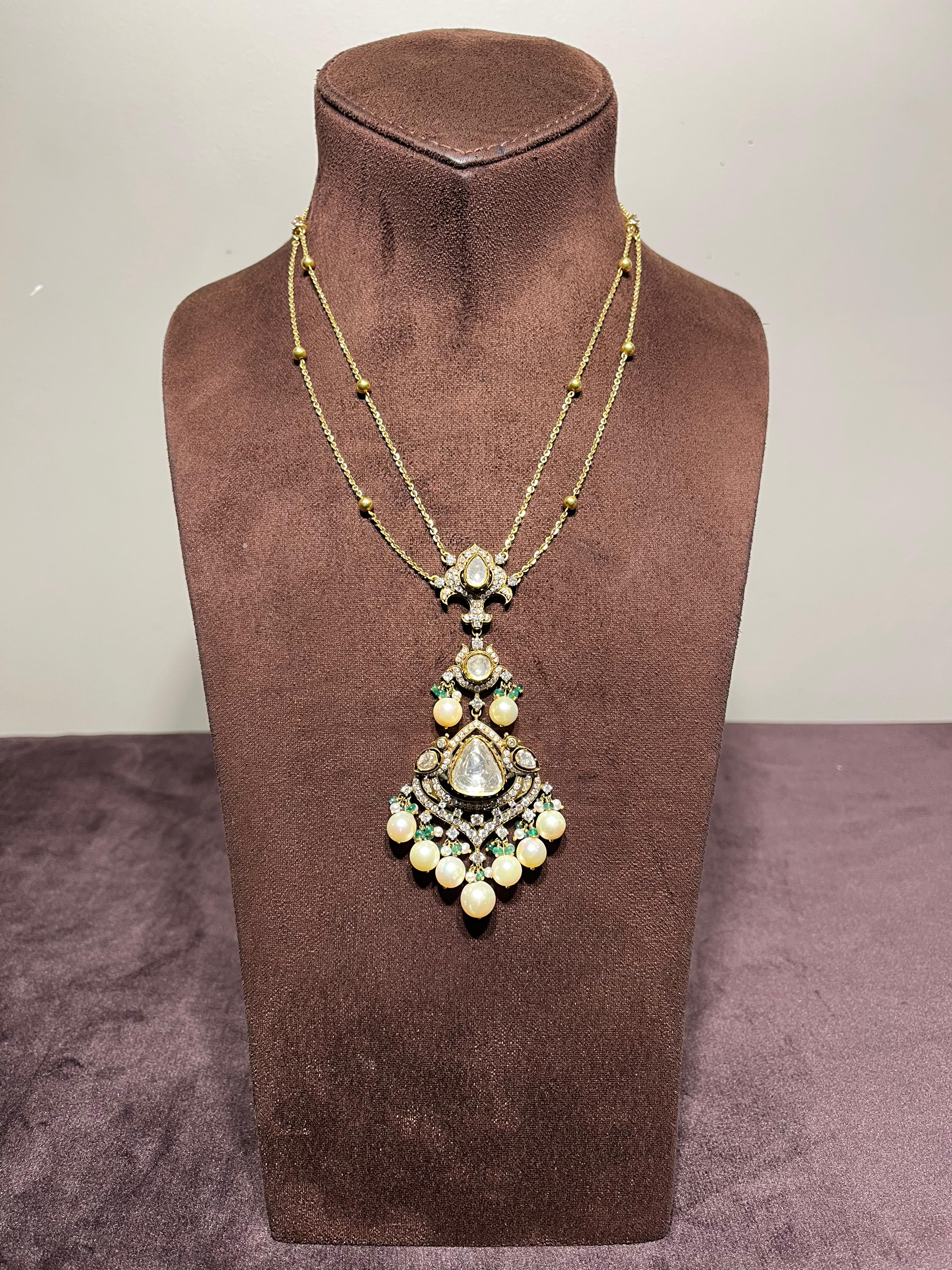 Contemparary Victorian Pendant with 2 Rows Gold Chain